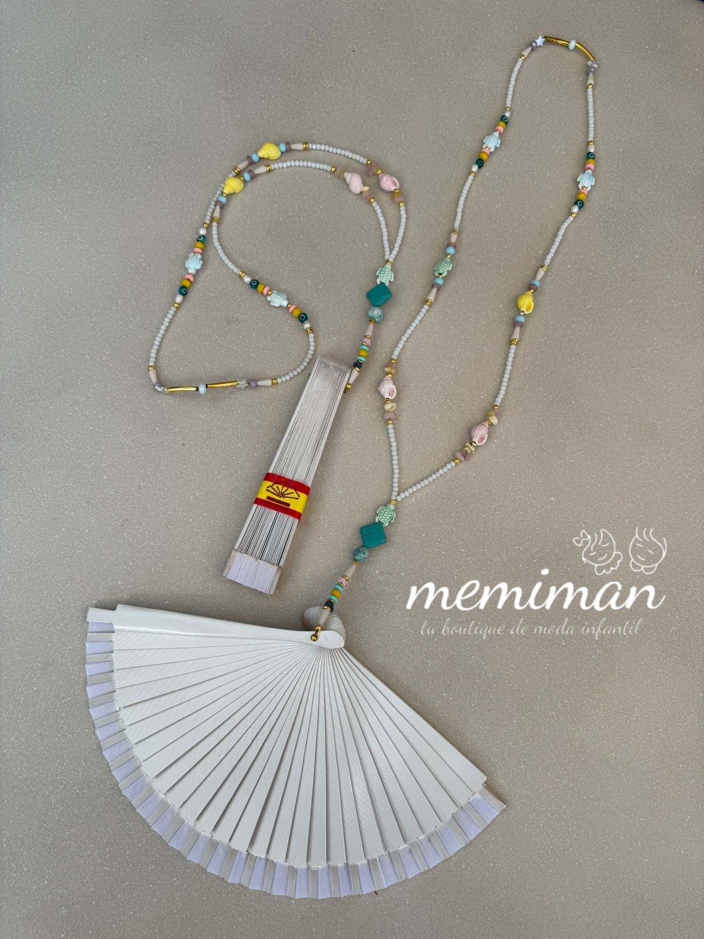 Éventail à bijoux en bois