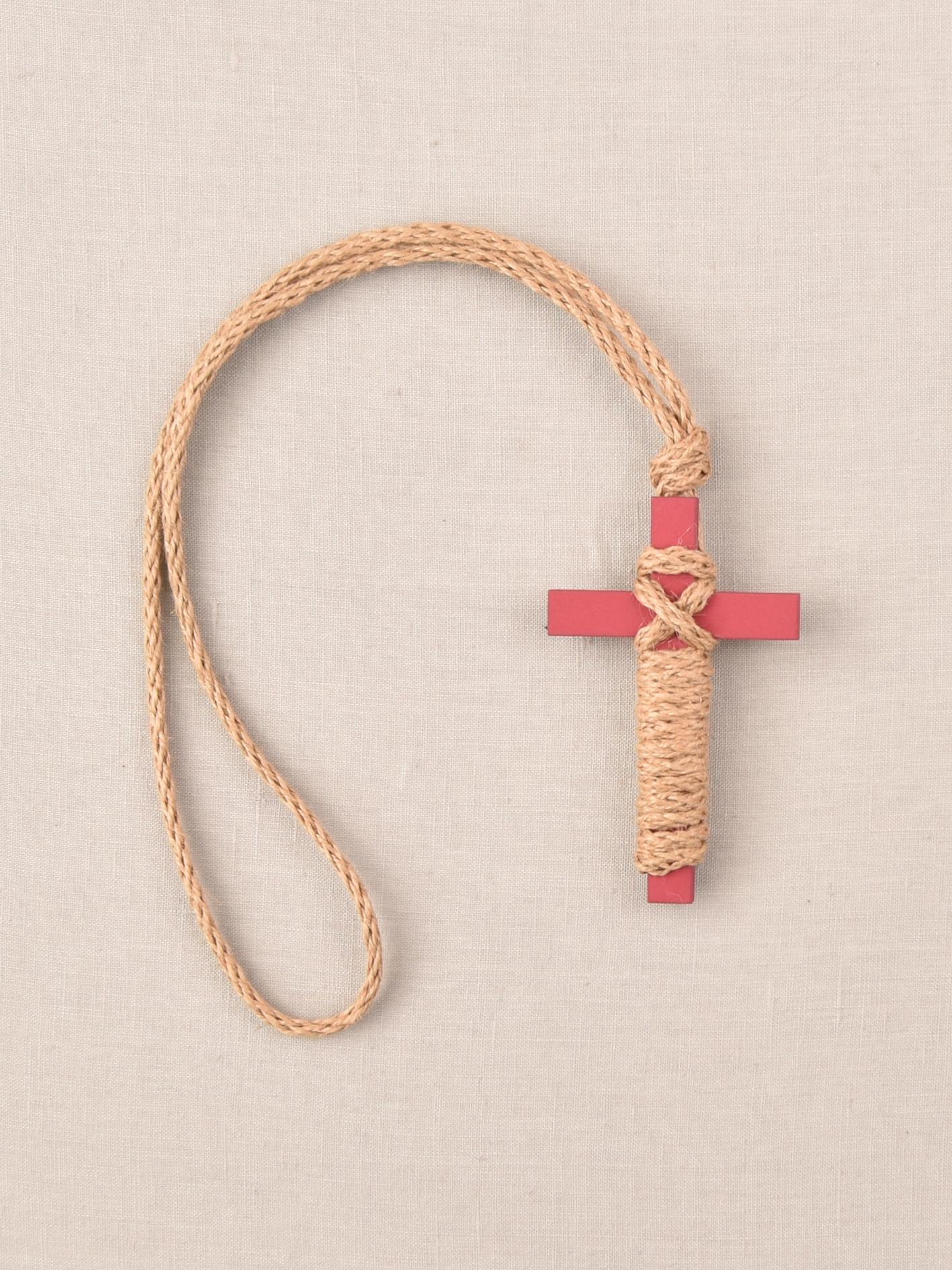 10-09032 Wooden Crucifix Color