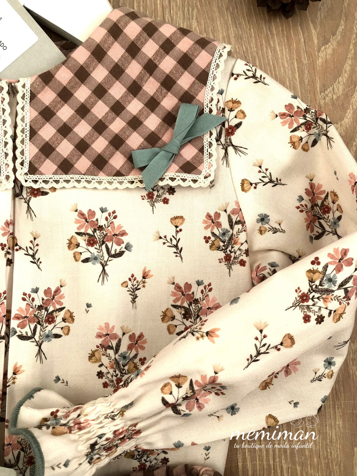 TAUPE Camisa decote QUADRADO