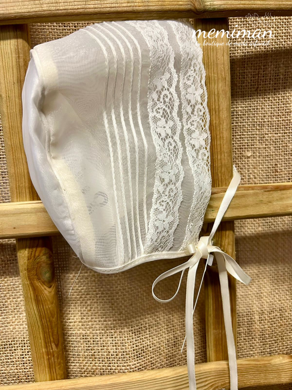 452 Mantilla in cristallo con cappottina