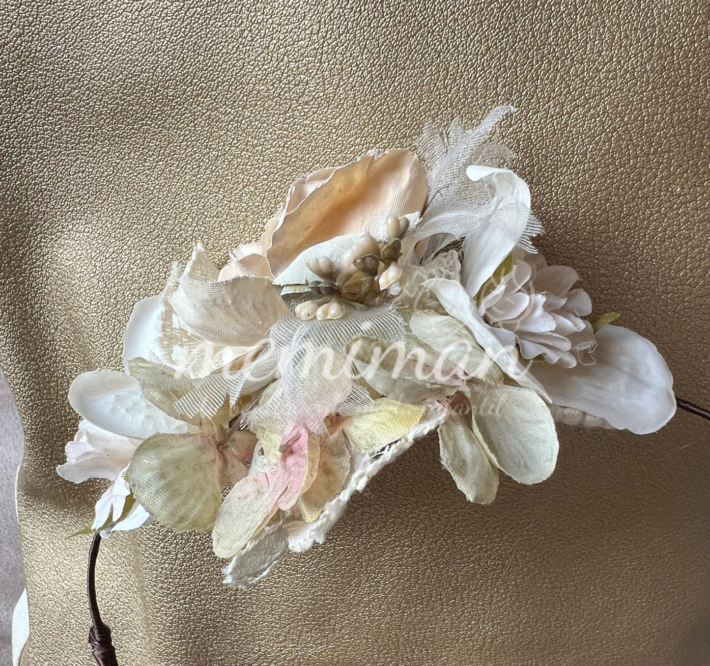 MI-J693 Communion crown (V.VEGA)