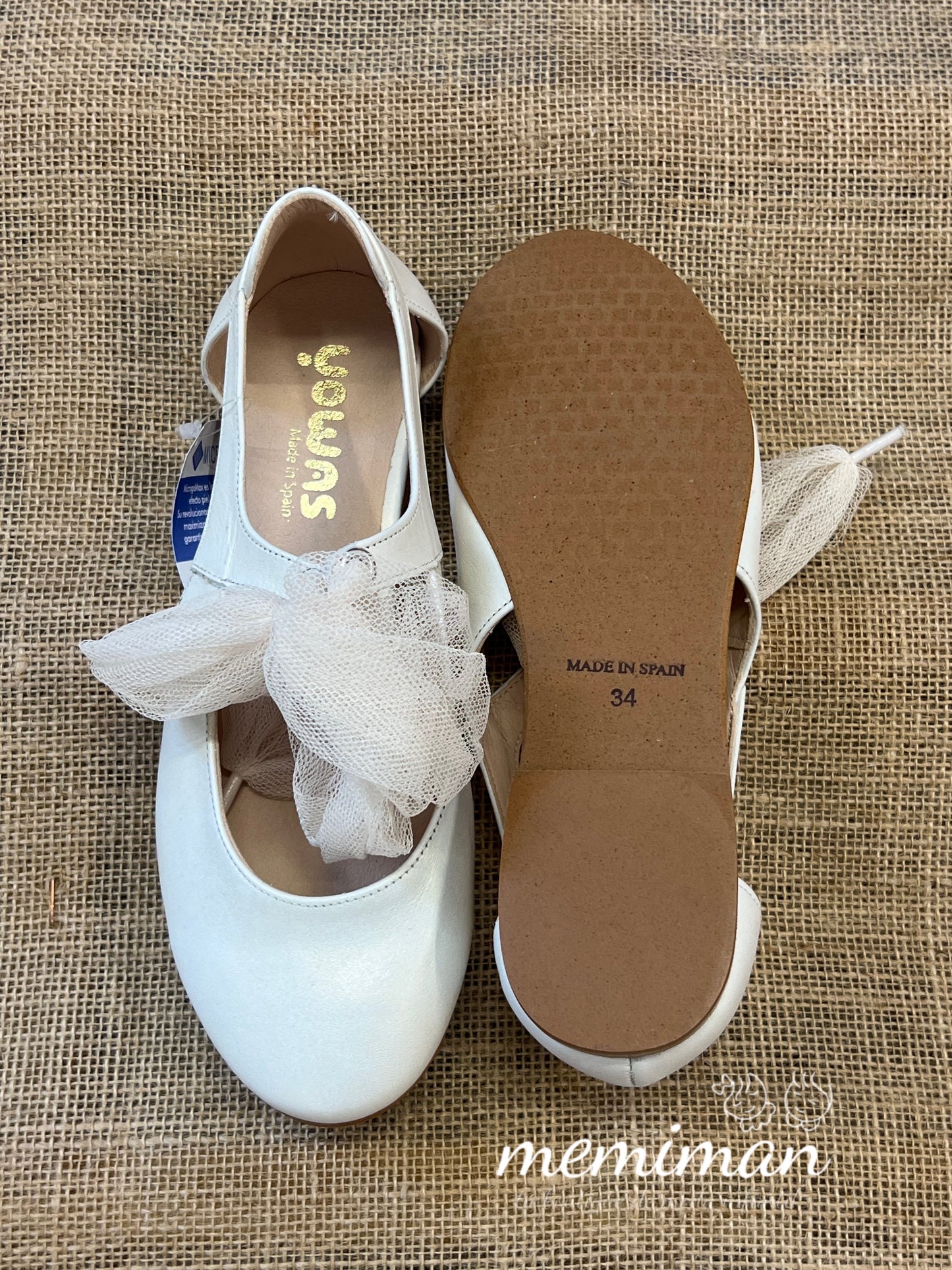 25516 Chaussure en dentelle et tulle
