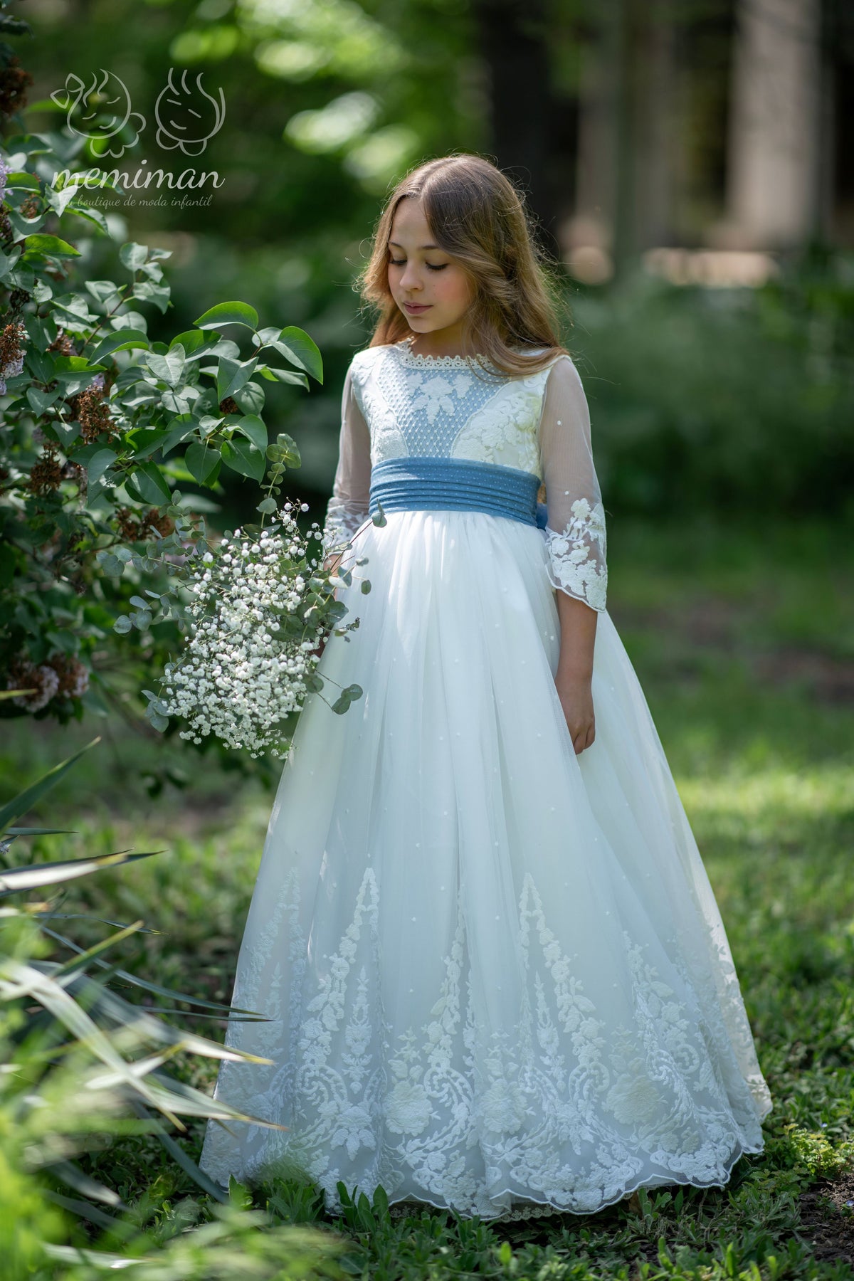 2602 CERDEÑA Vestido de Comunhão em Tule Bordado