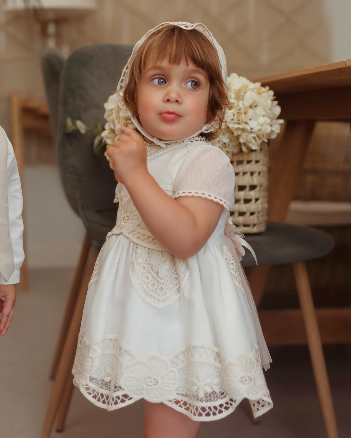 35-0120-V Vestito neonata in tulle ricamato