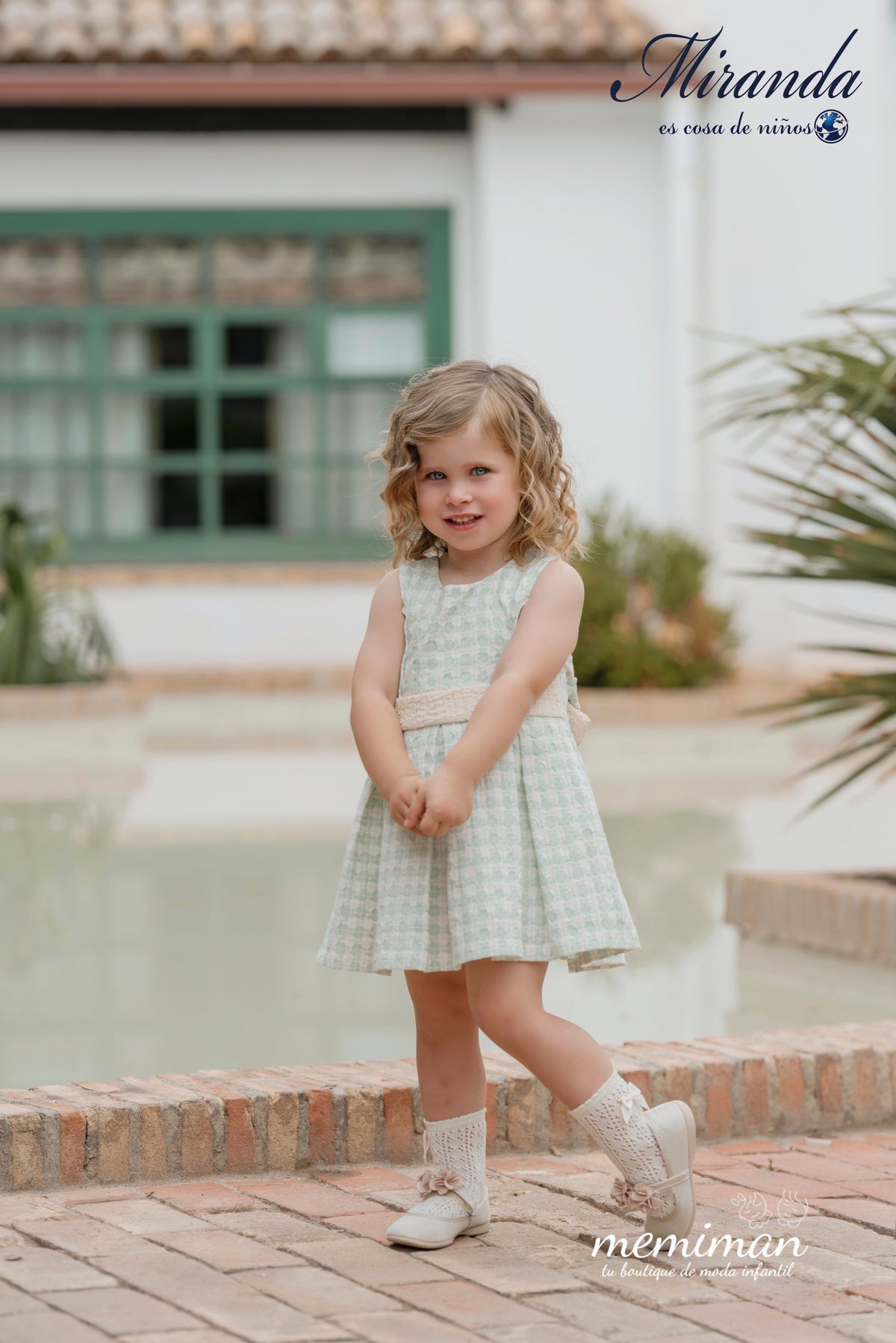 37-0251-V Vestido de menina