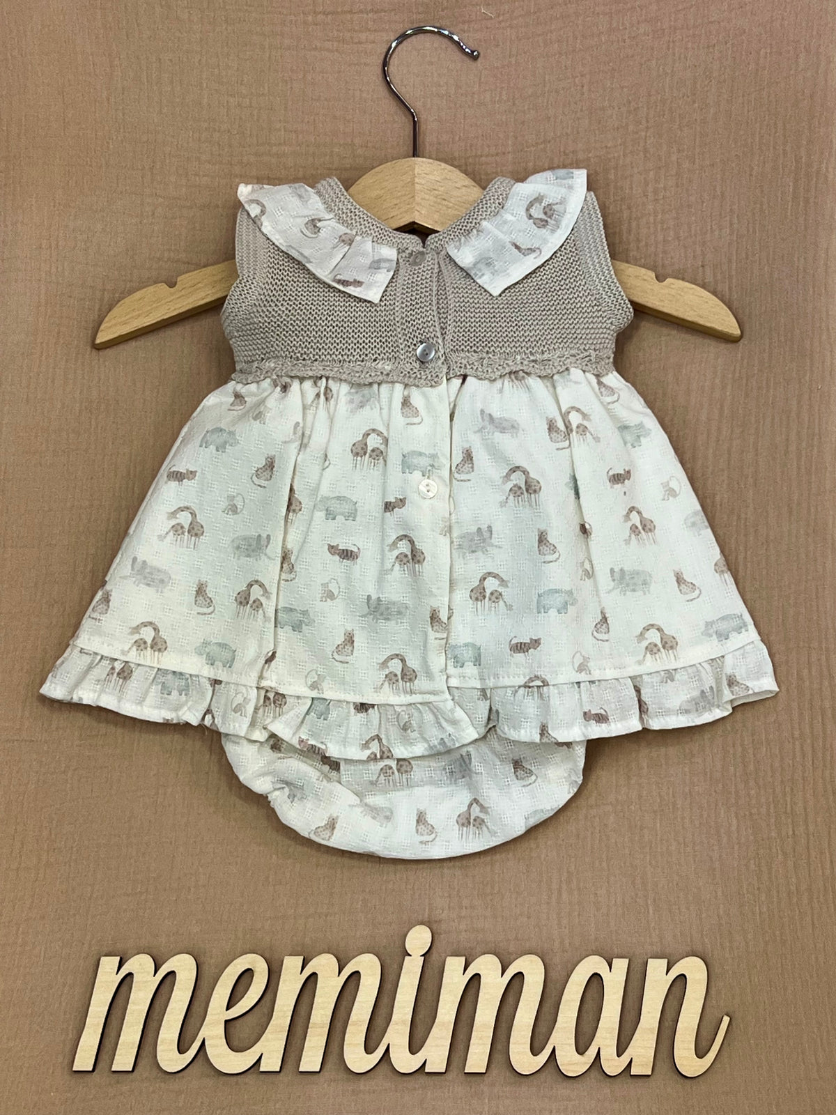 25112 Vestido e cueiro Safari