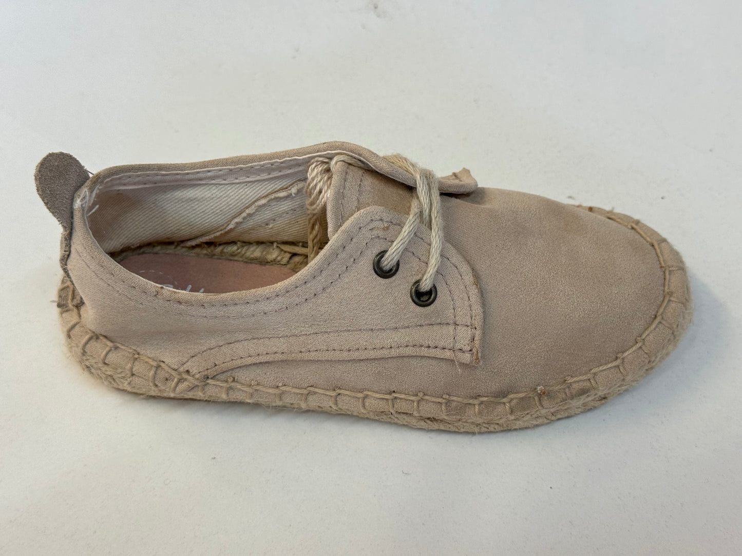 BVT01 Blücher Velours Erdbraun