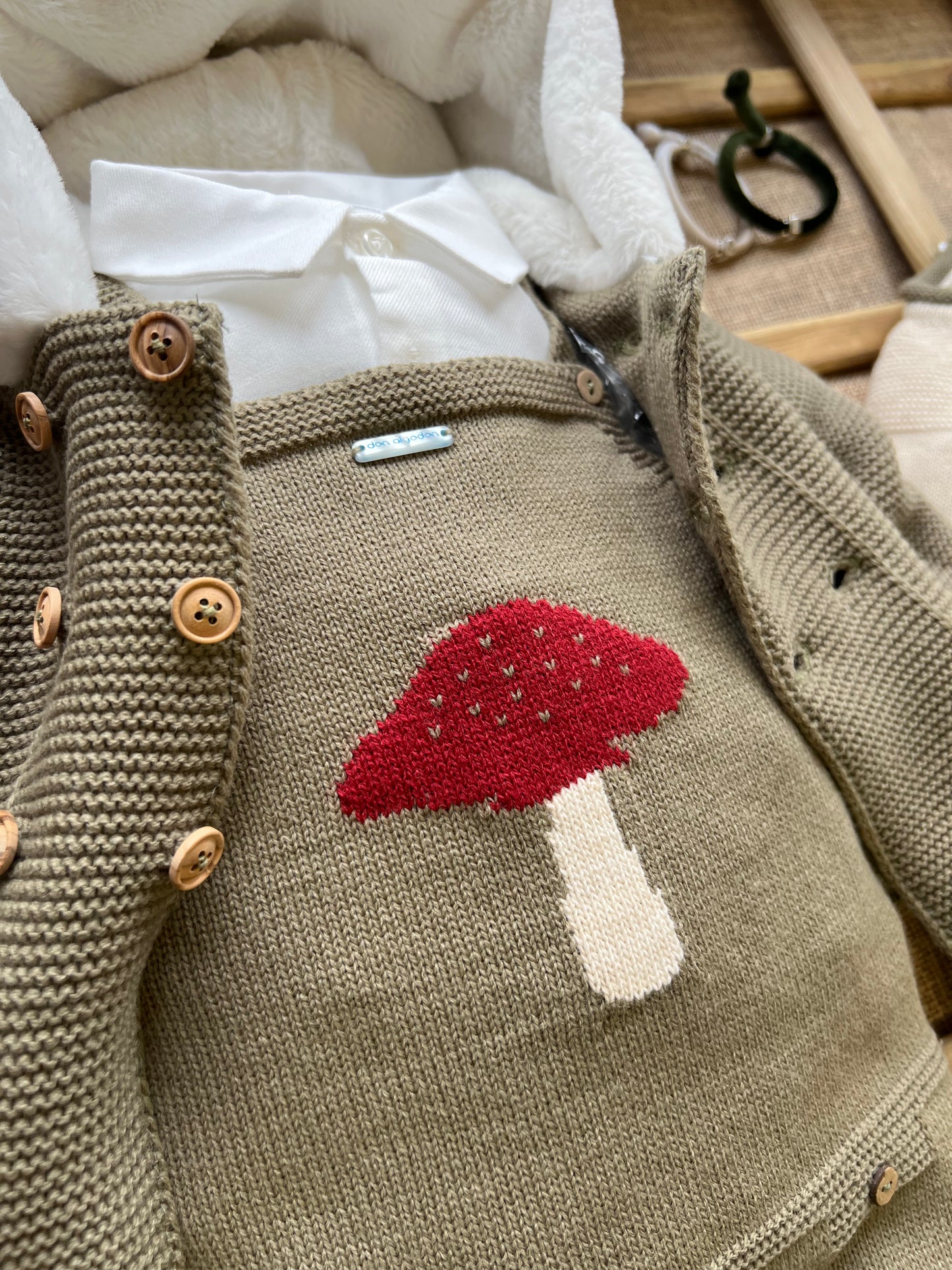 020-762 Pantalon salopette champignon
