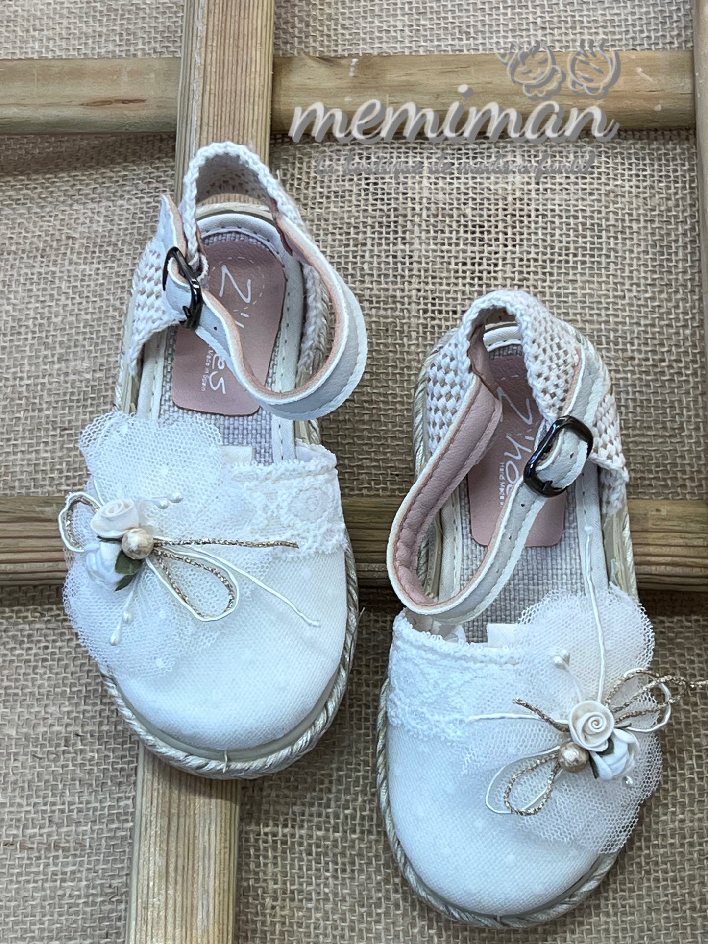 3PUPLCRU-07 Espadrilles en dentelle à fleurs Plumeti