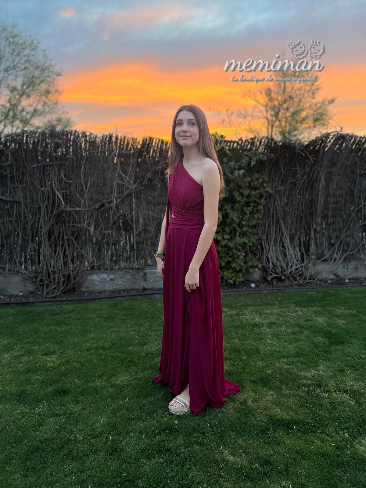 JR22393 Langes Cut-Out-Kleid