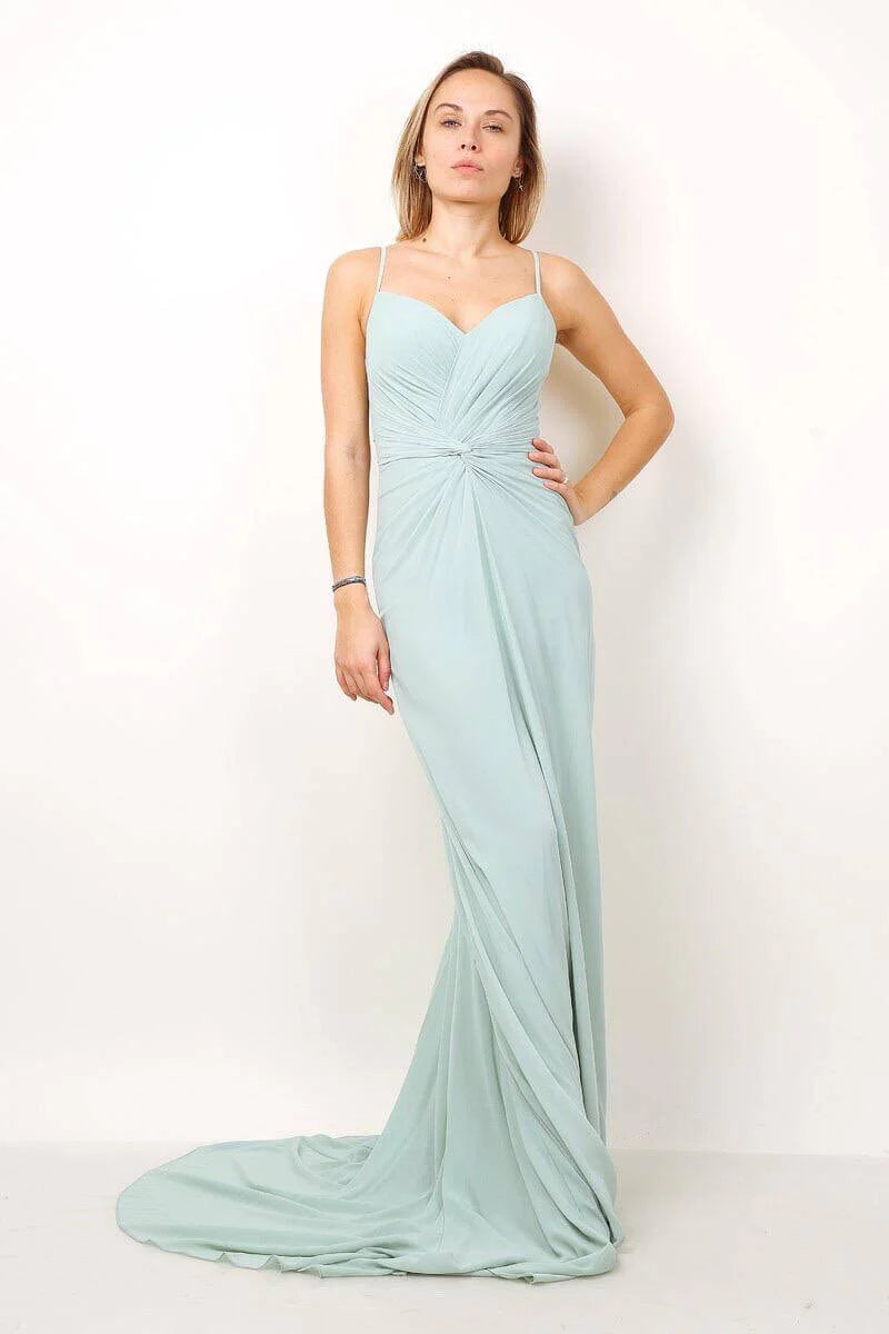 F8042 Vestido comprido com cauda