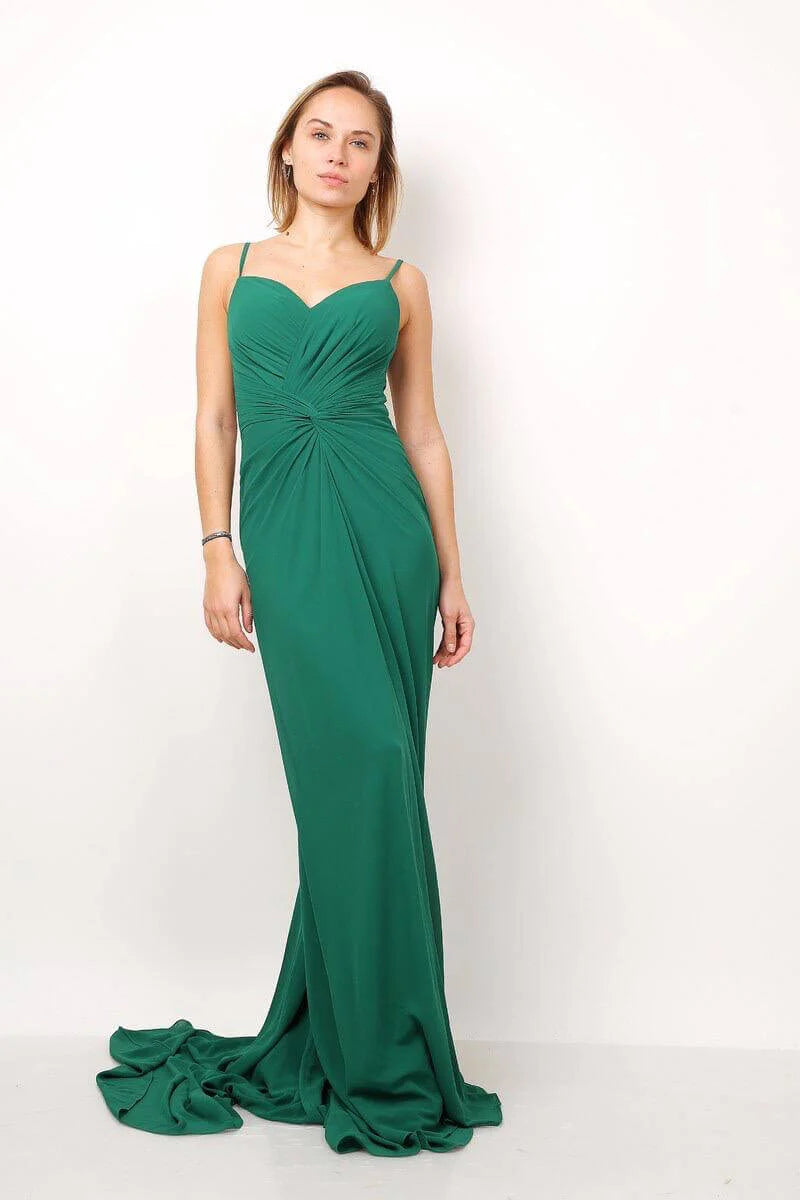 F8042 Vestido comprido com cauda
