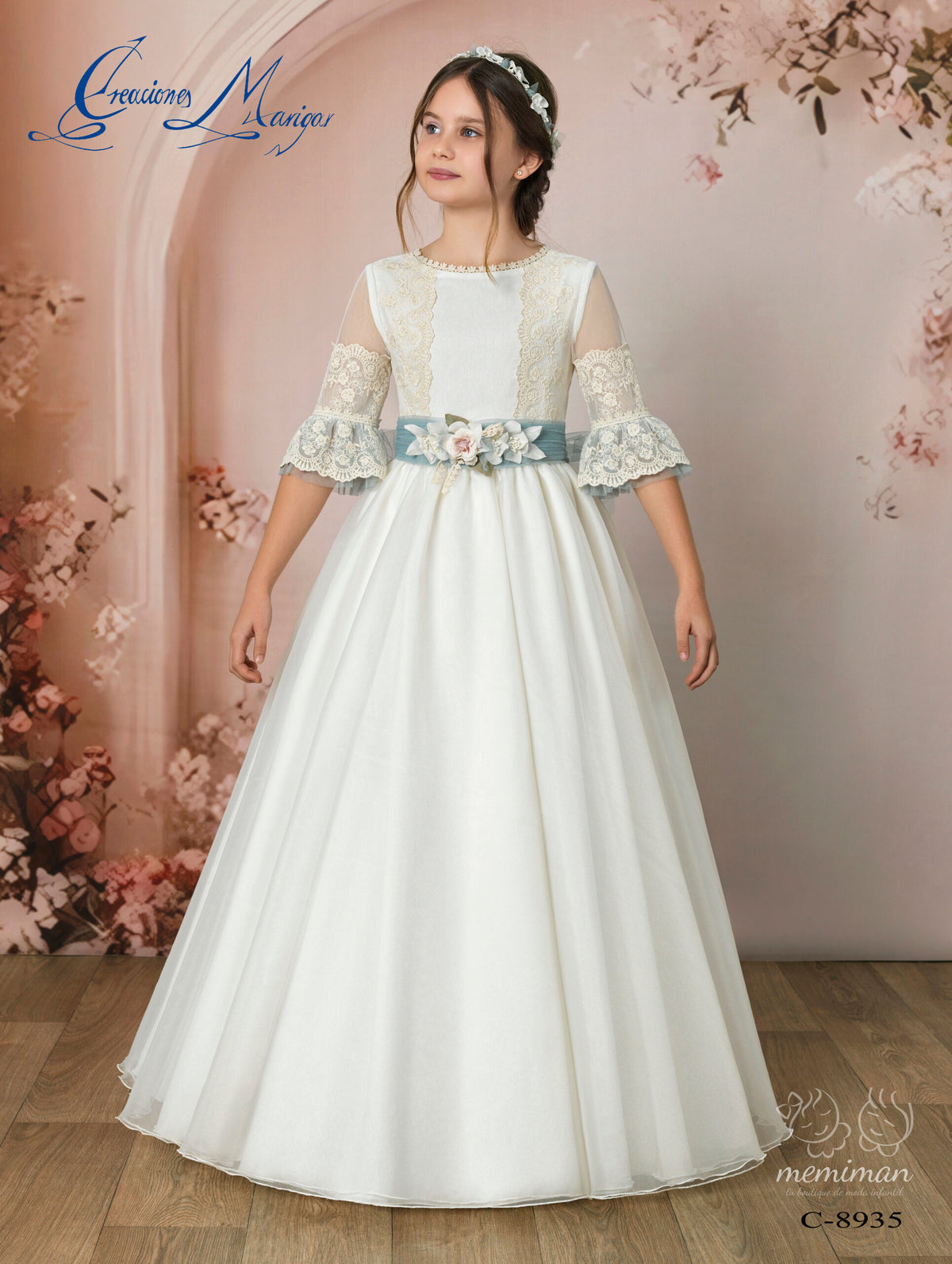 C8935 Abito da Comunione in garza e tulle ricamato