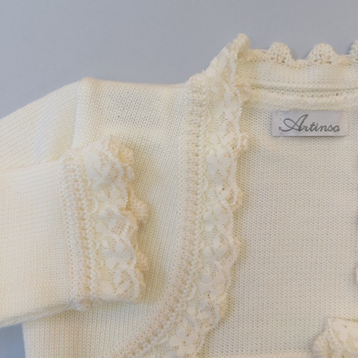 650 Bolero ribeteado con encaje