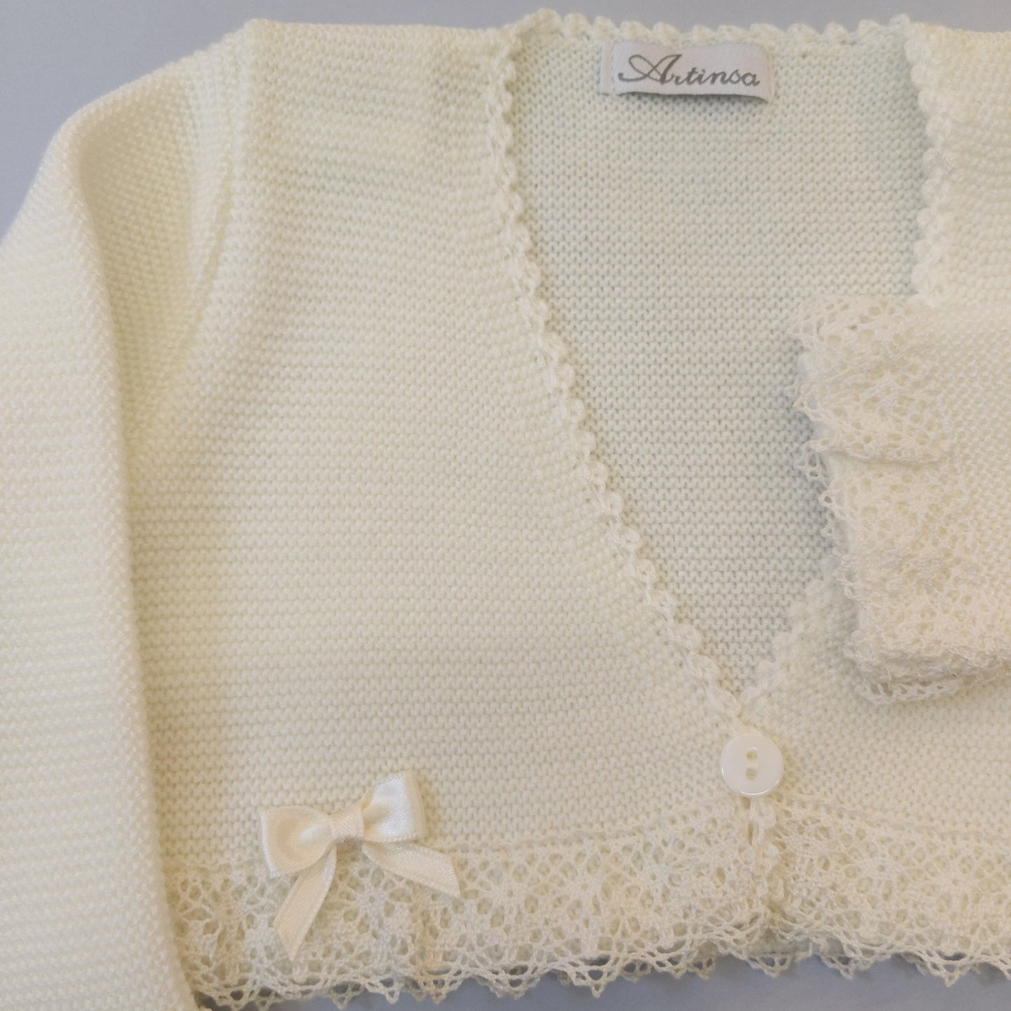 652 Bolero CER con encaje bolillos