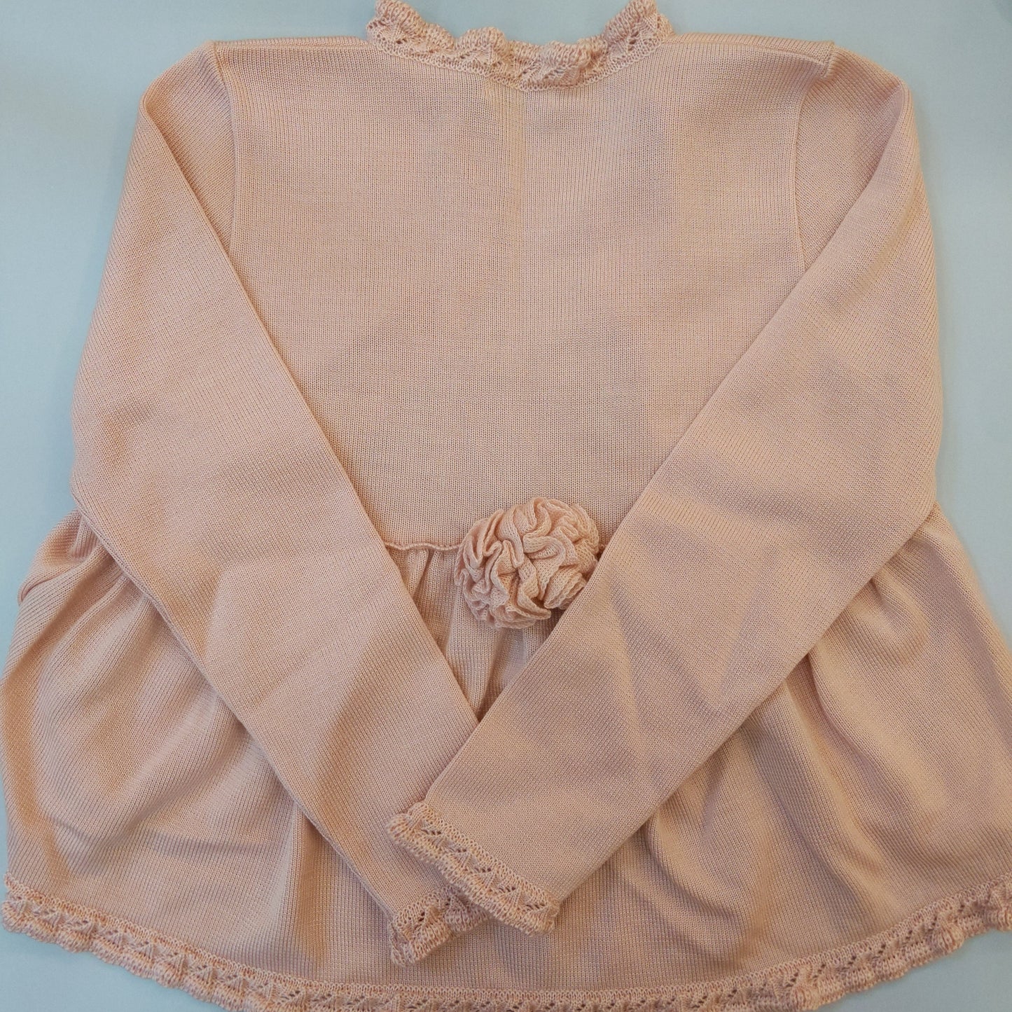 260 Levita throws volley