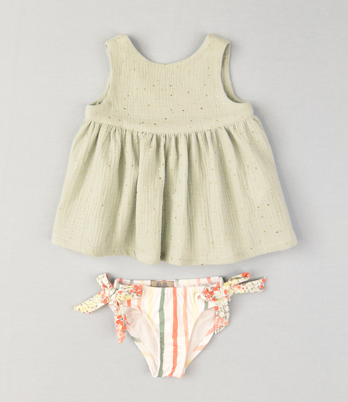 03-42224 Girl's striped briefs set