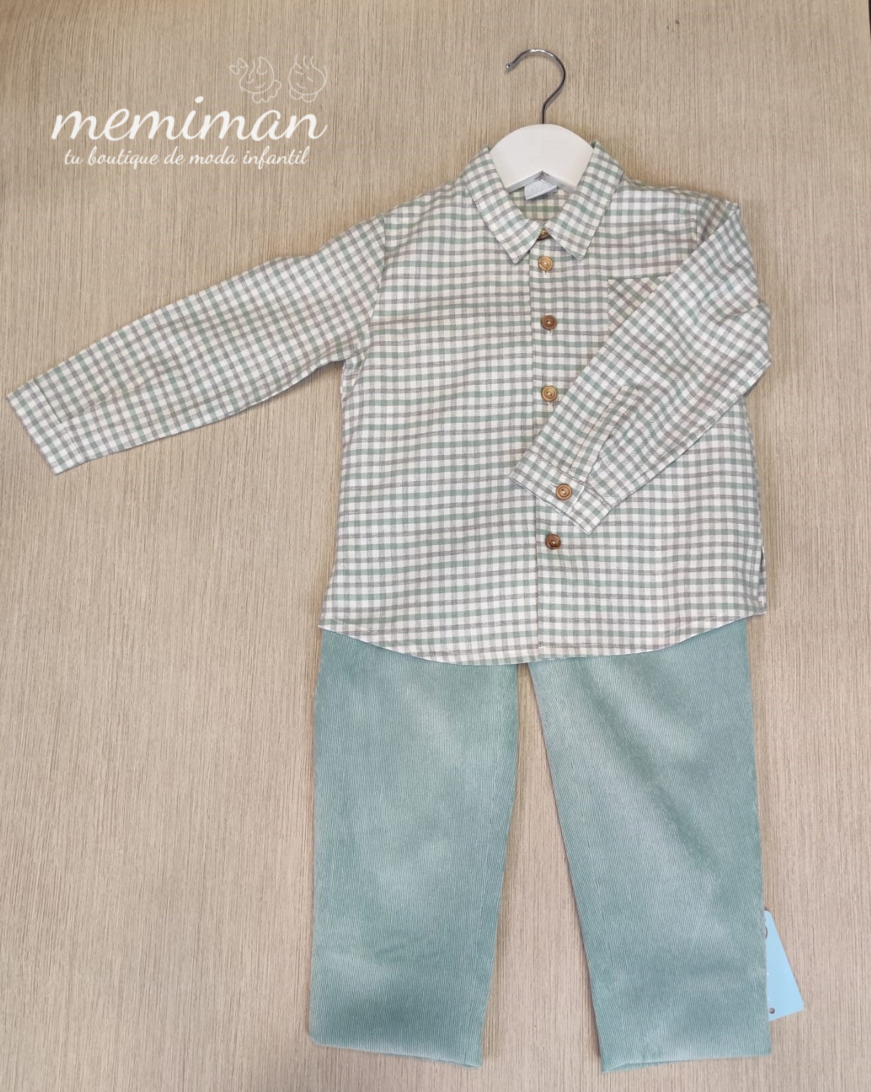 2-236PL Conjunto de camisa y pantalón