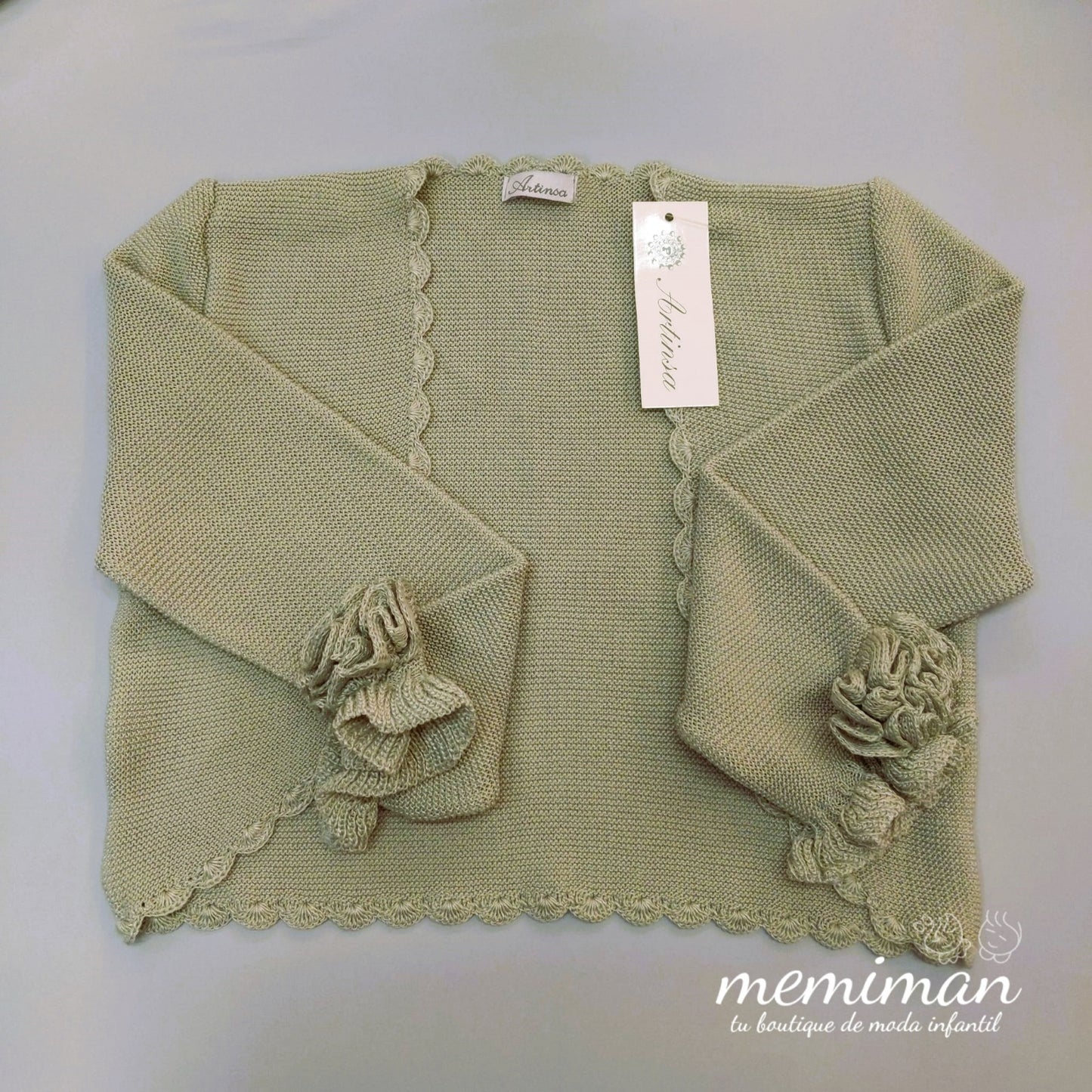 250 Boléro m/Français avec fleurs aux poignets