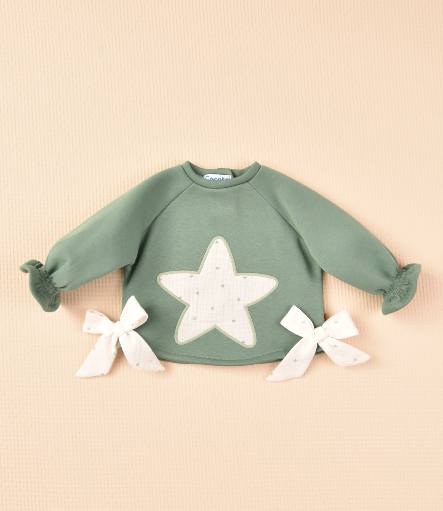 02-39035 Star girl frog overalls