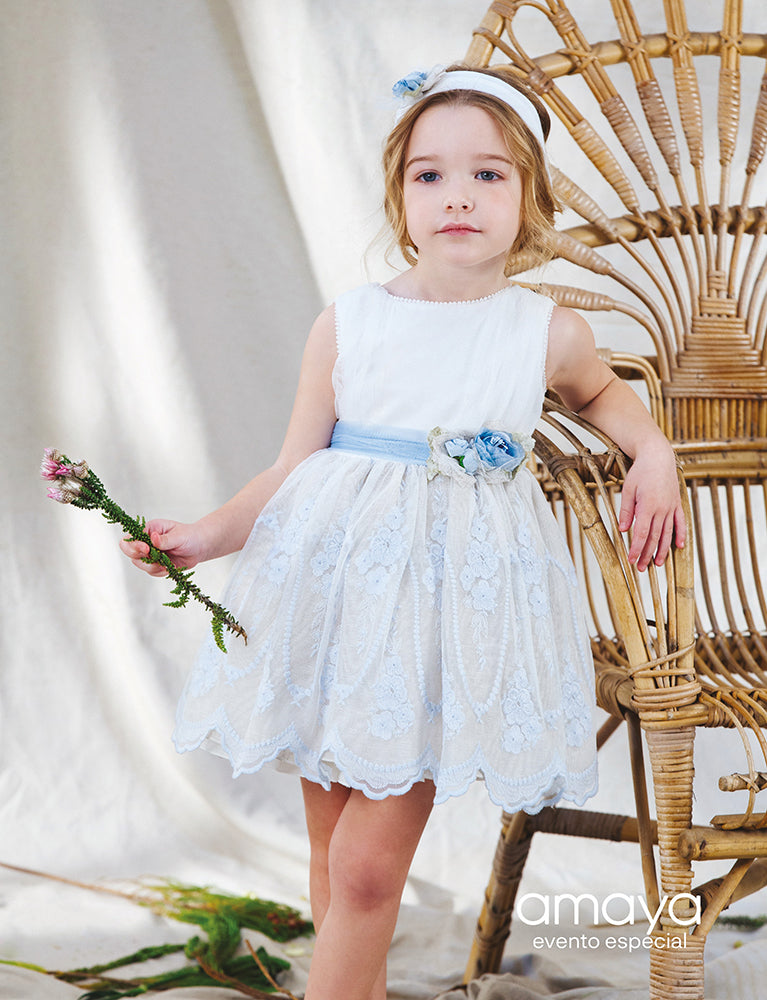 533216 Robe enfant en tulle brodé