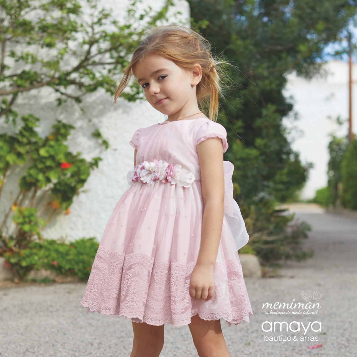 593418 Vestido de criança em tule bordado