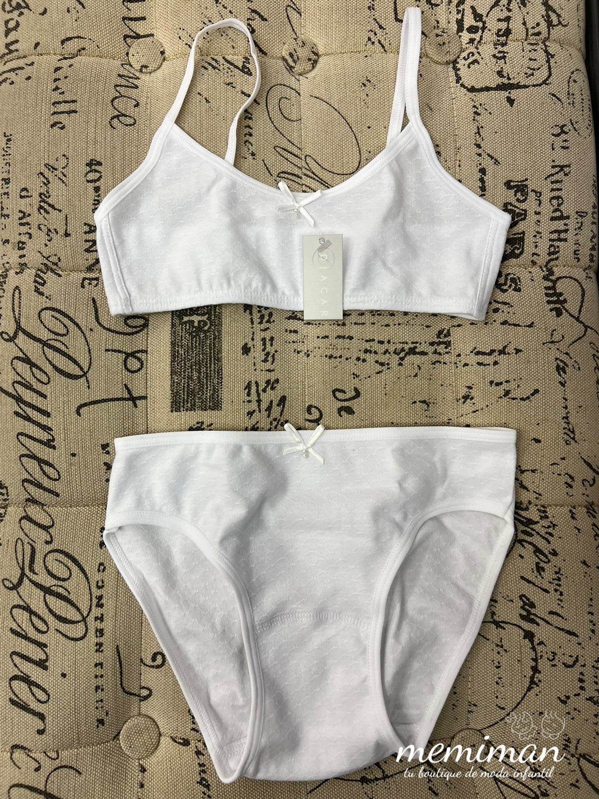 D3320.C2.237 Chic top+panties set