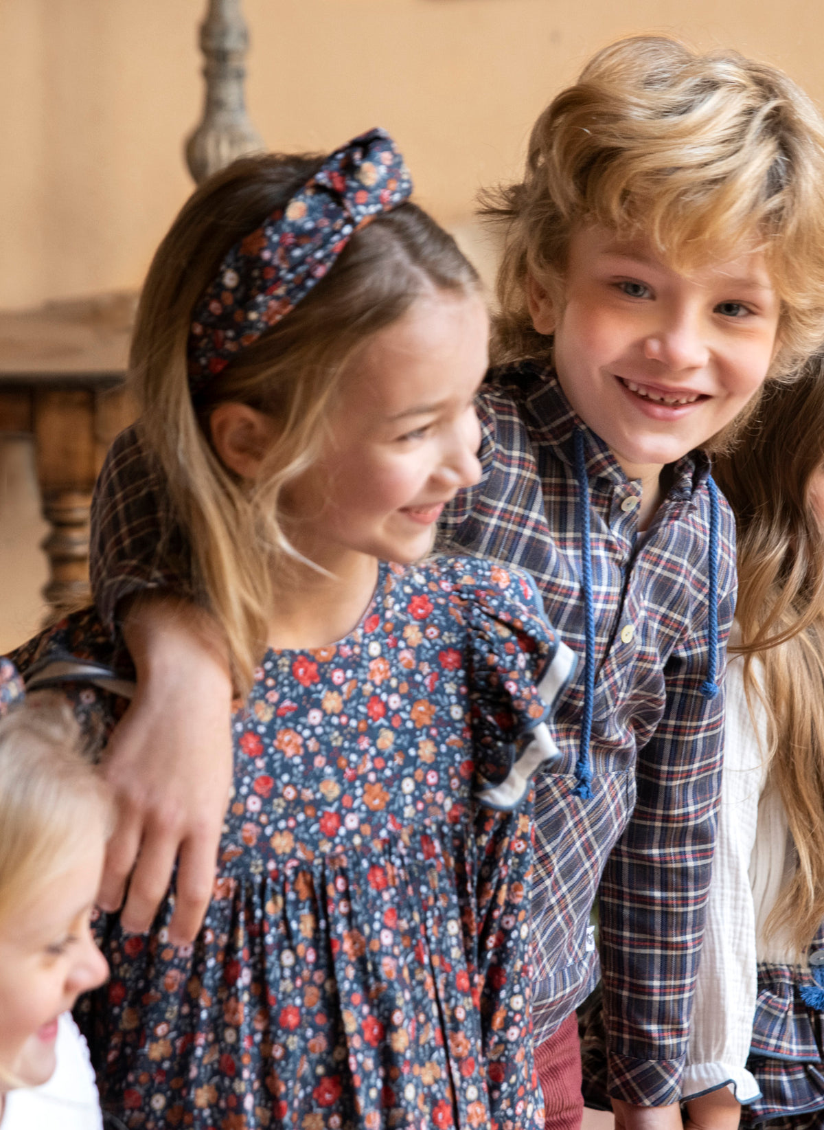 Chemise bleue à capuche