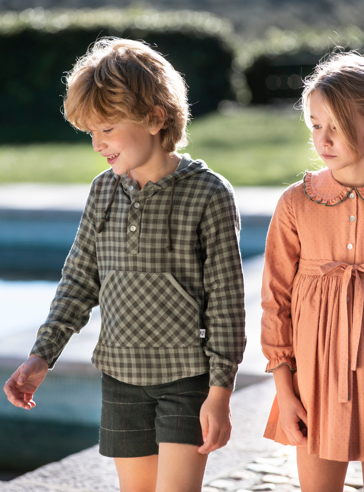 Glitter hooded shirt