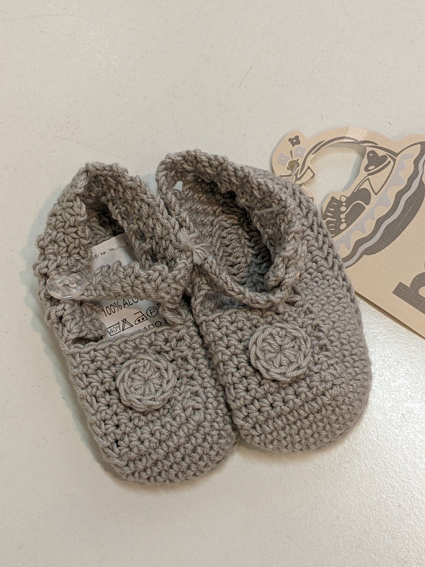 2899 Pearl baby booties