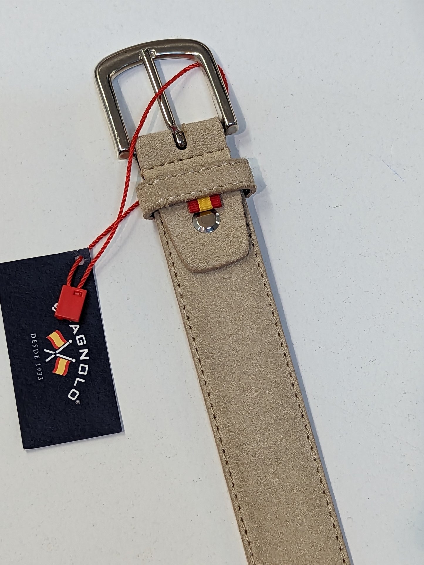 4766 Cinturón Serraje liso