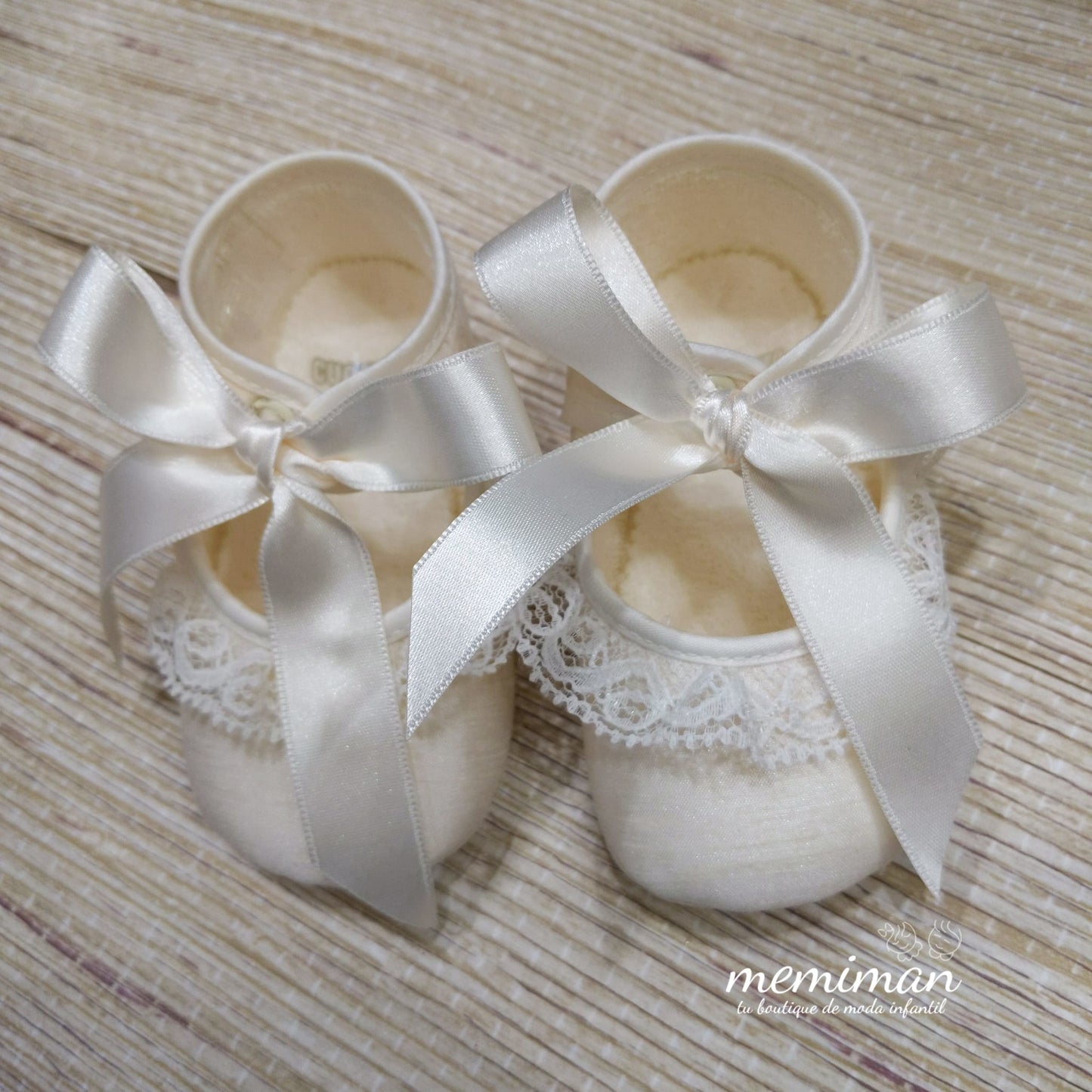 7032 Angelito Shantung Merletto