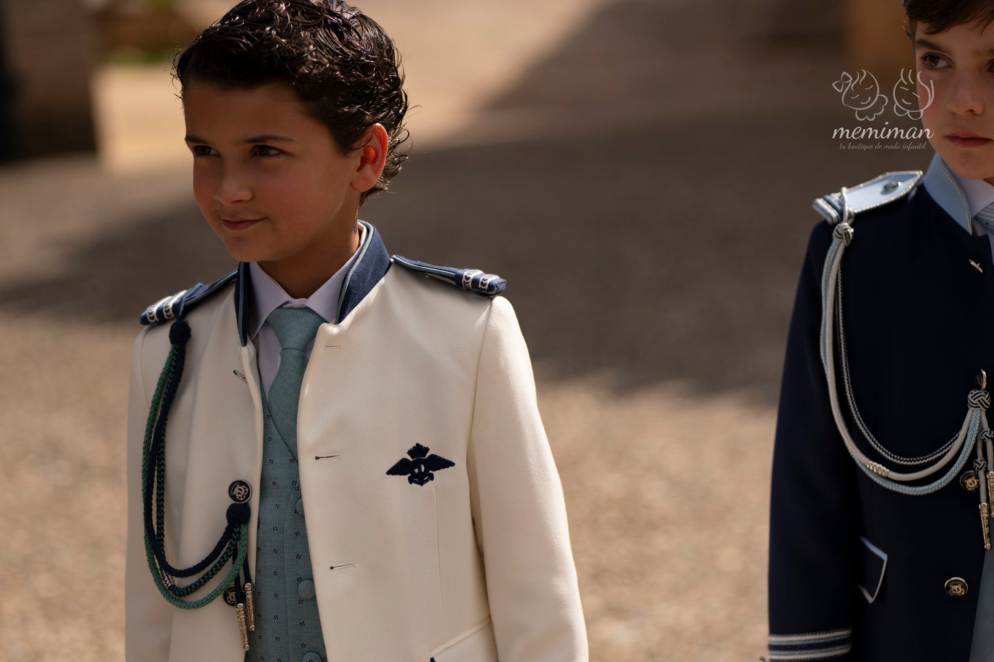 10-02131 Traje Almirante Mao Bicolor