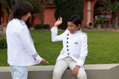 10-02142 Traje Almirante Levita