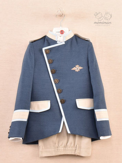 10-02142 Traje Almirante Levita