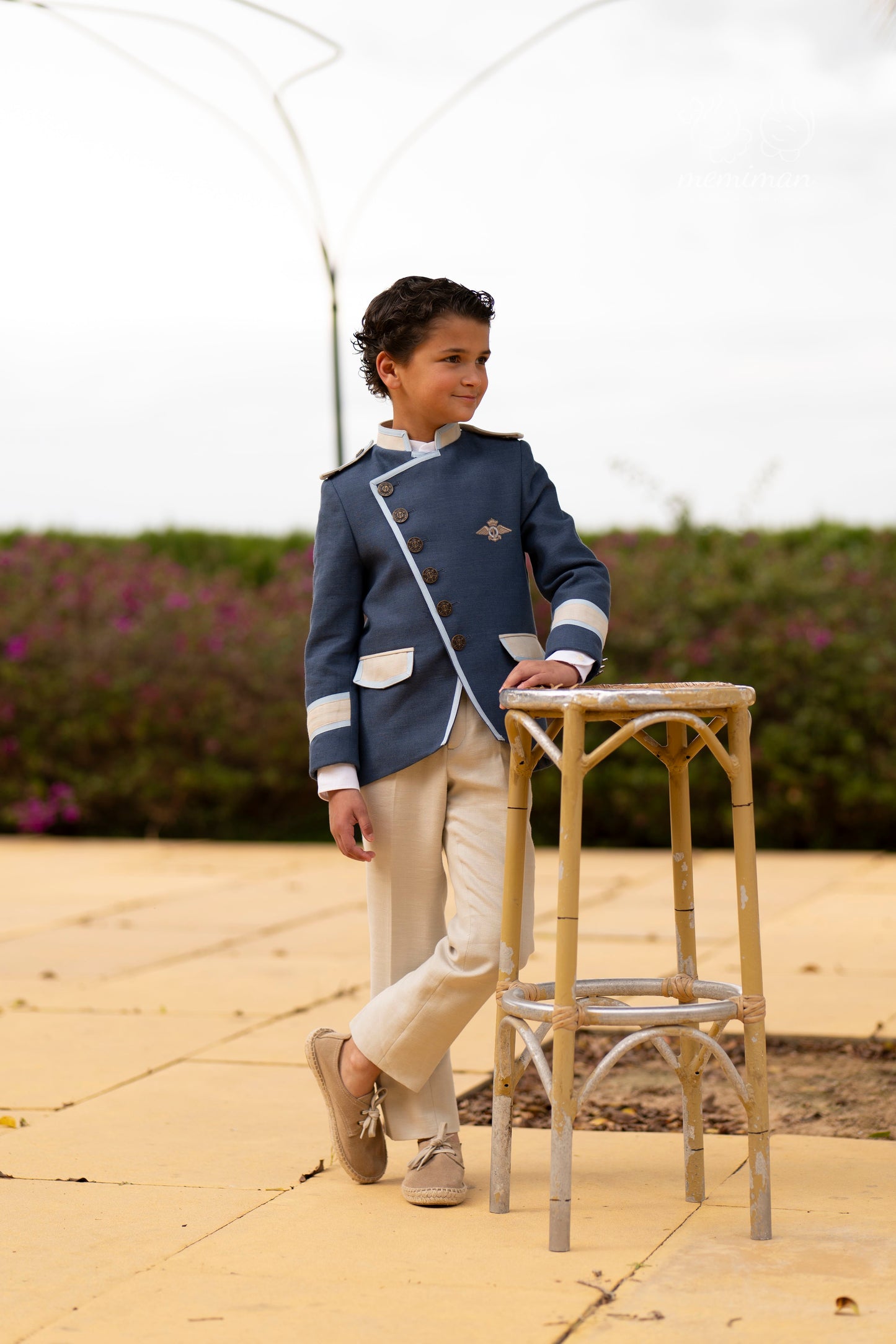 10-02142 Traje Almirante Levita