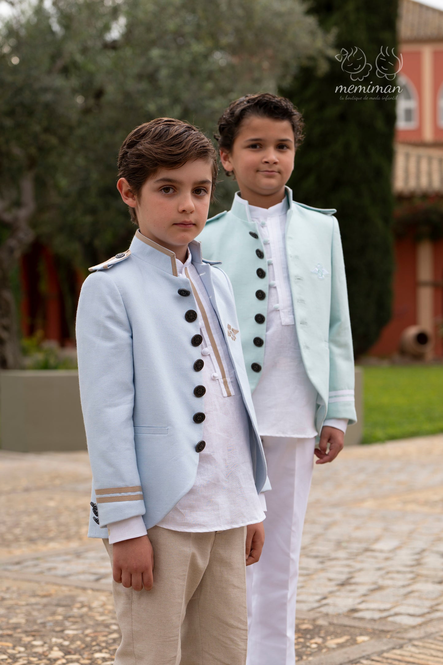 10-02144 Traje Almirante Levita