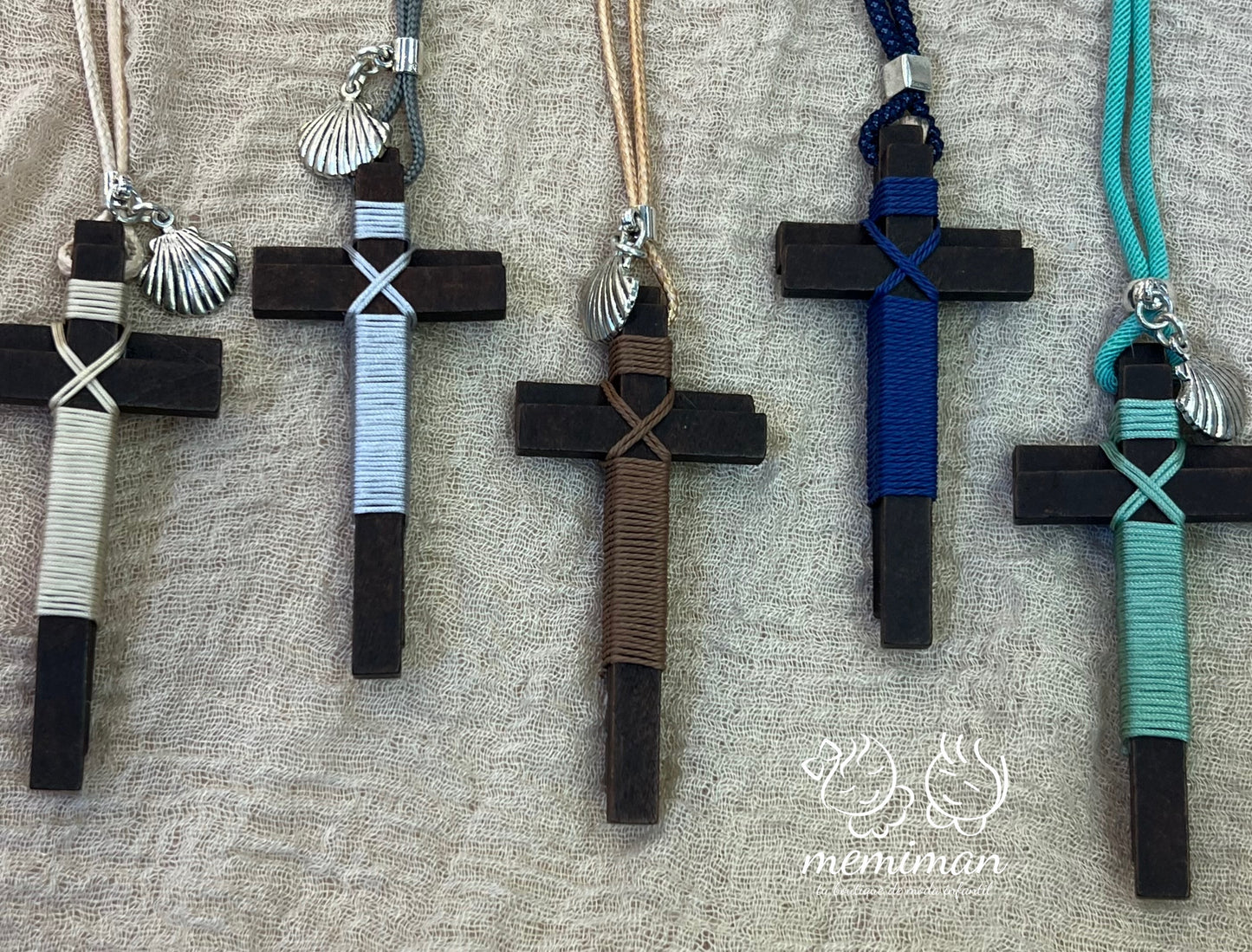 PÈLERIN 2 Croix de communion 