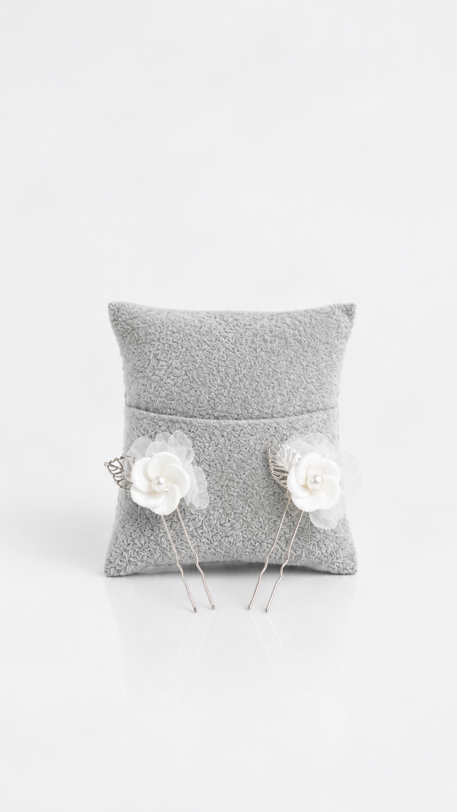 AGUJONES Flores Porcelana-Perla COM/CER