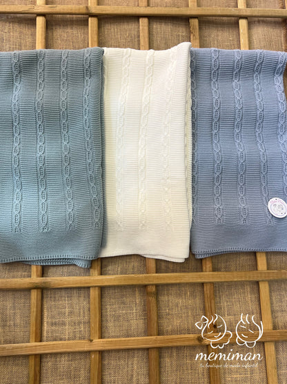 25750 Couverture tressée