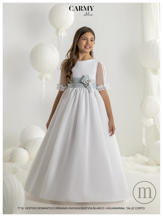 7716 Vestido Comunión Romántico Organza Rayada