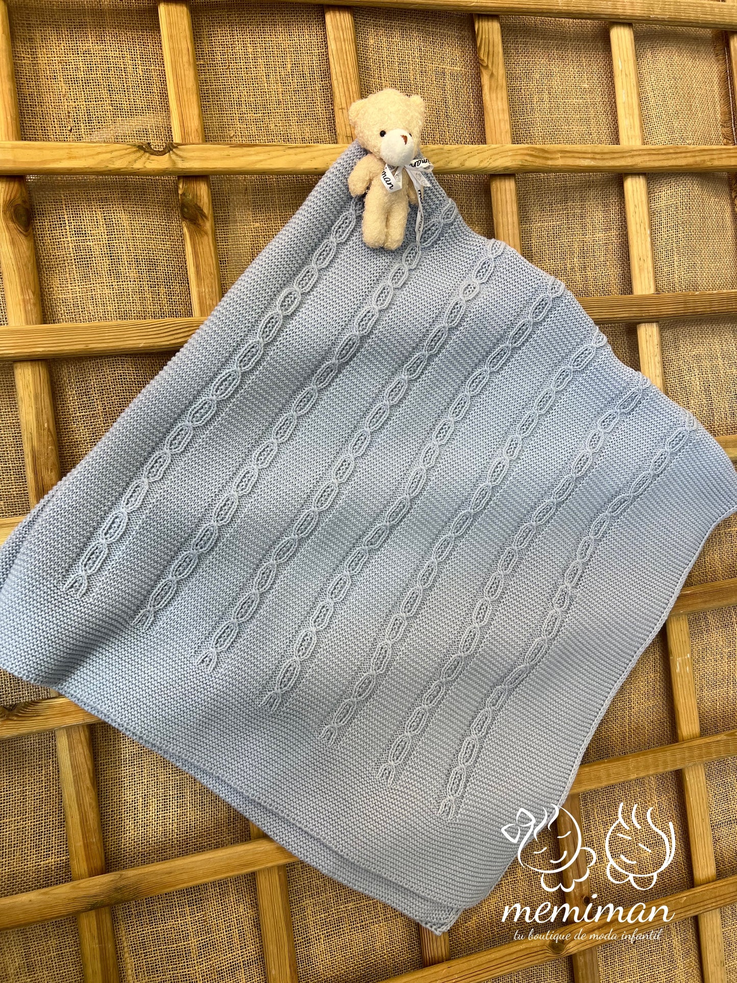 25750 Couverture tressée