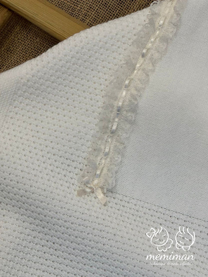 252-2022P Châle en dentelle pour bébé avec nœud 