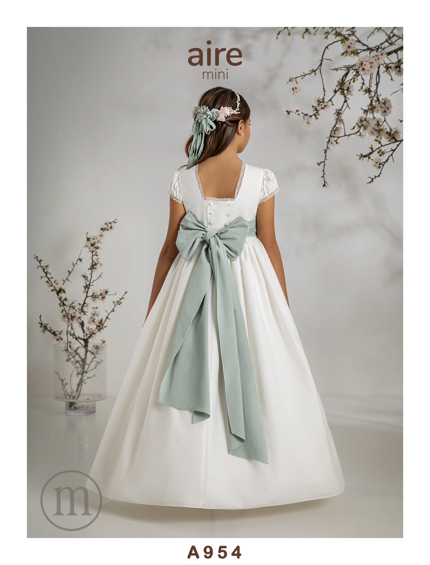 954 Vestido Comunión Romántico Lino