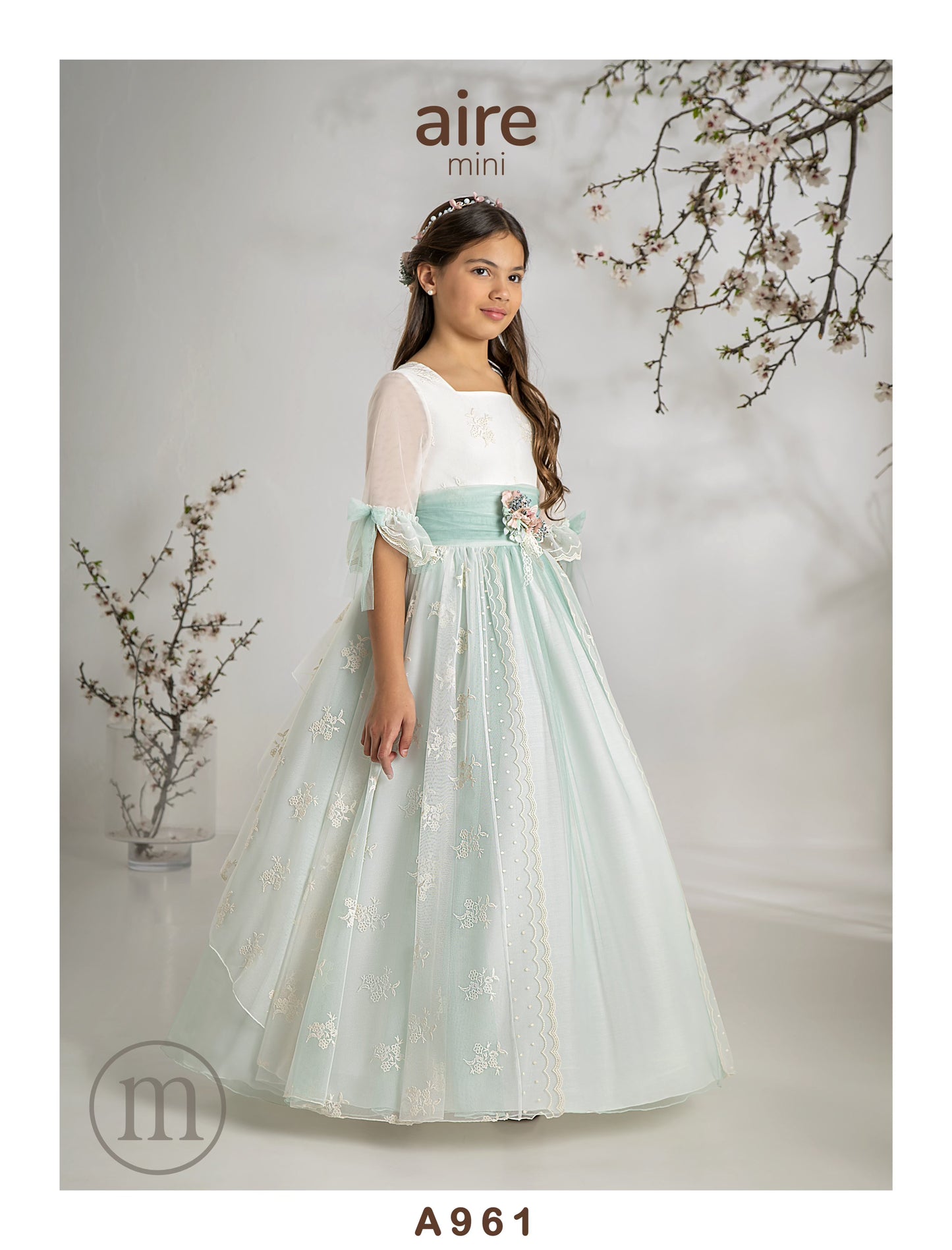 961 Vestido Comunión Romántico Tul Bordado