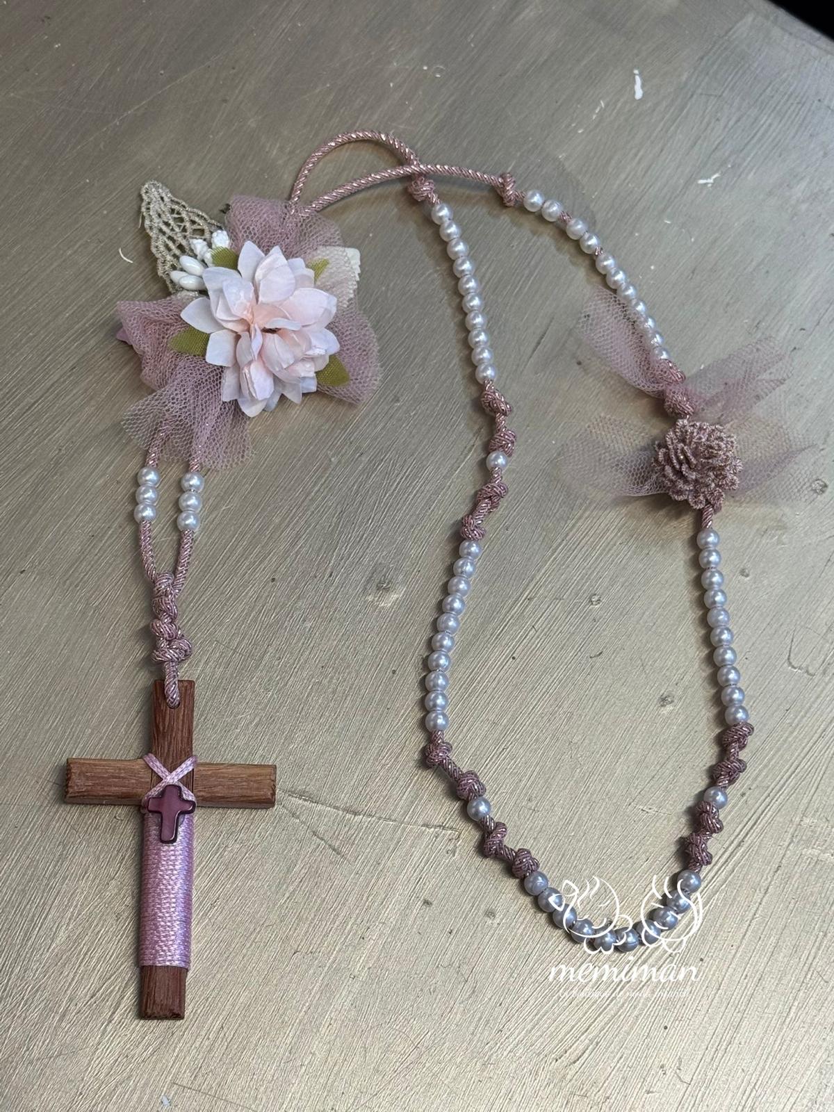 CATALINA Rosario Fille en bois