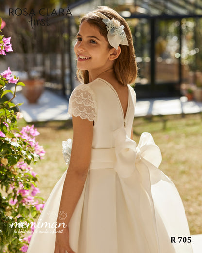 Clara First Communion Comunion 2021 Rosa Clara Comunion Rosa Clará