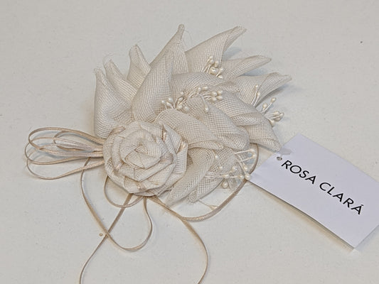 RT 20x09 Fine ivory mat headdress 